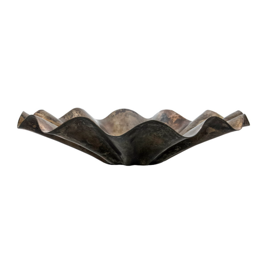 Fluted iron bowl with rustic look